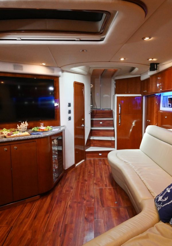 Nauti Buoyz - 60' SeaRay VIP Yacht Charter